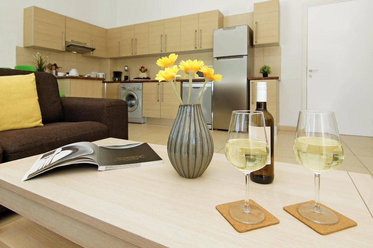 Calypso - Coralli Beachfront Apartment Protaras Exterior photo