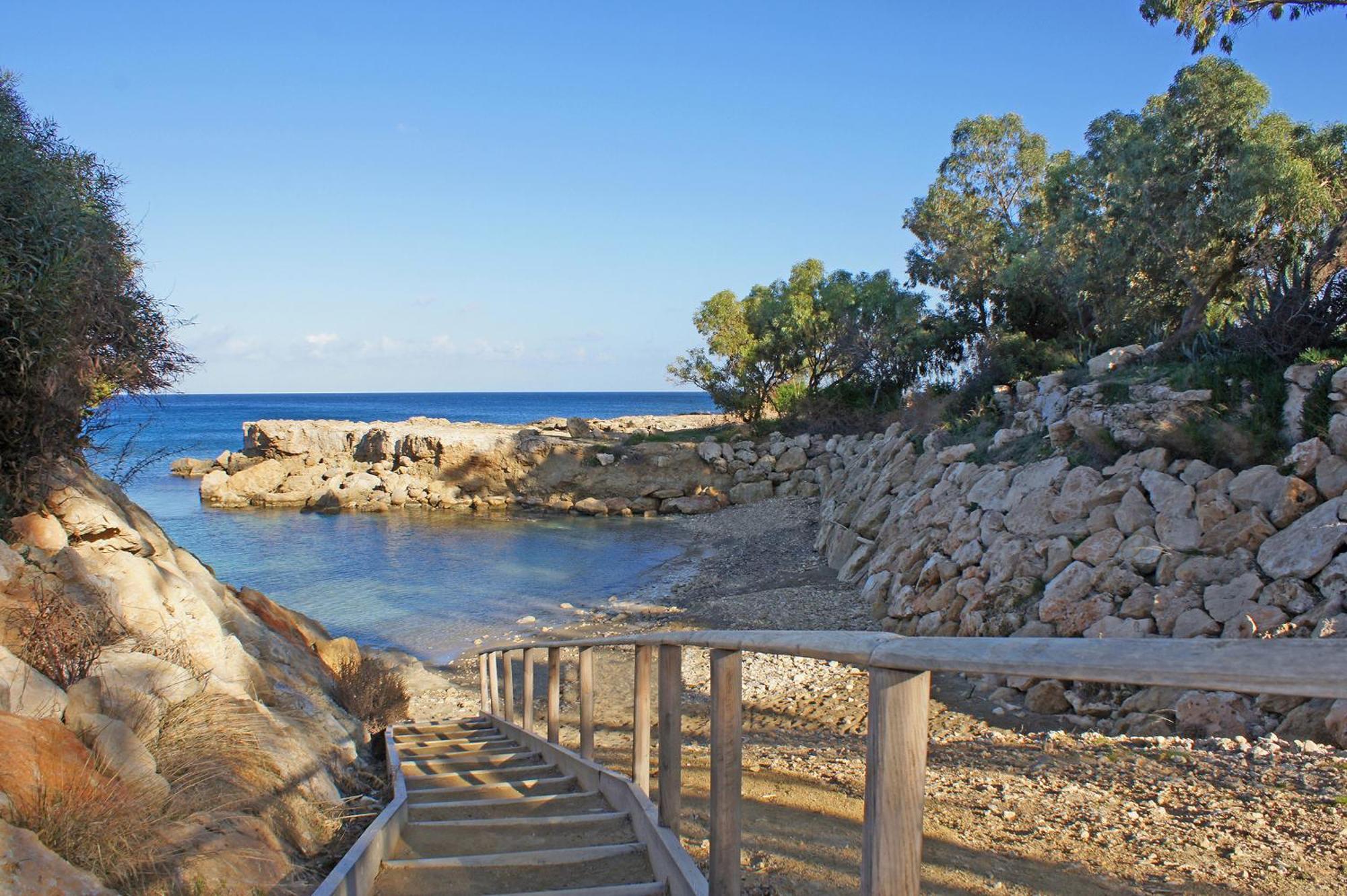 Calypso - Coralli Beachfront Apartment Protaras Exterior photo