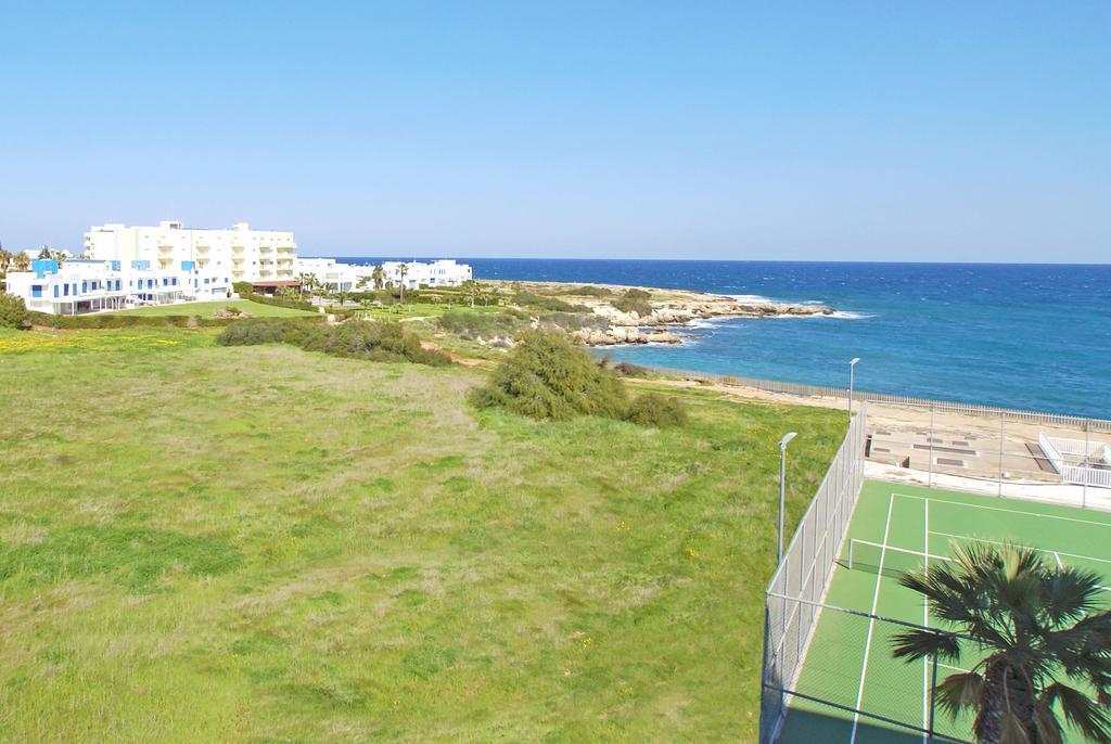Calypso - Coralli Beachfront Apartment Protaras Exterior photo